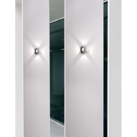Sandy White Aluminium & Glass LED 4x1 Watt 265Lm 3000K 220-240 Volt 50Hz Beam Angle 4x51o IP54 D: 11 W: 8.5 cm Light in 4 direct