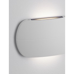 Sandy White Aluminium & Glass LED 10 Watt 220-240 Volt 533Lm 3000K IP65 L: 18.4 W: 3.6 H: 11 cm 