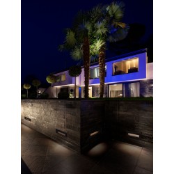 Sandy Black Aluminium & Glass LED 7 Watt 220-240 Volt 73Lm 3000K IP65 L: 25 W: 7.4 H: 7.6 cm 