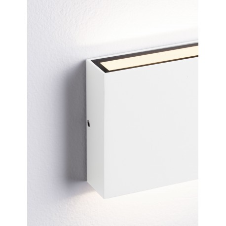 Sandy White Aluminium Glass Diffuser LED 7 Watt 220-240 Volt 491Lm 3000K IP54 Light up & down L: 11.5 W: 3 H: 9 cm 