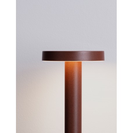 Corten Aluminium & Polycarbonate LED 5Watt 100-240 Volt 402Lm 3000K IP65 Beam Angle 101° D: 11 H: 20cm 