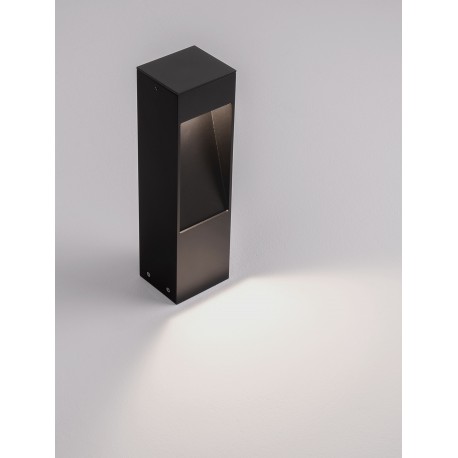 Sandy Black Aluminium LED 7Watt 220-240Volt 253Lm 3000K IP65 L: 8.5 W: 7.5 H: 30 cm 