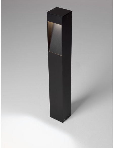 Sandy Black Aluminium LED 7Watt 220-240Volt 235Lm 3000K IP65 L: 8.5 W: 7.5 H: 60 cm 