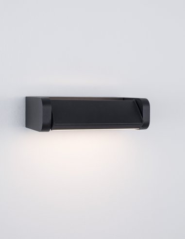 Black Die-Casting Aluminium Acrylic Diffuser LED 7 Watt 719Lm 3000K 220-240 Volt Beam Angle 150O IP54 L: 20 W: 11 H: 6 cm 