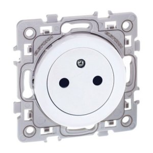 SQUARE PC 2P+T BLC Affleurante